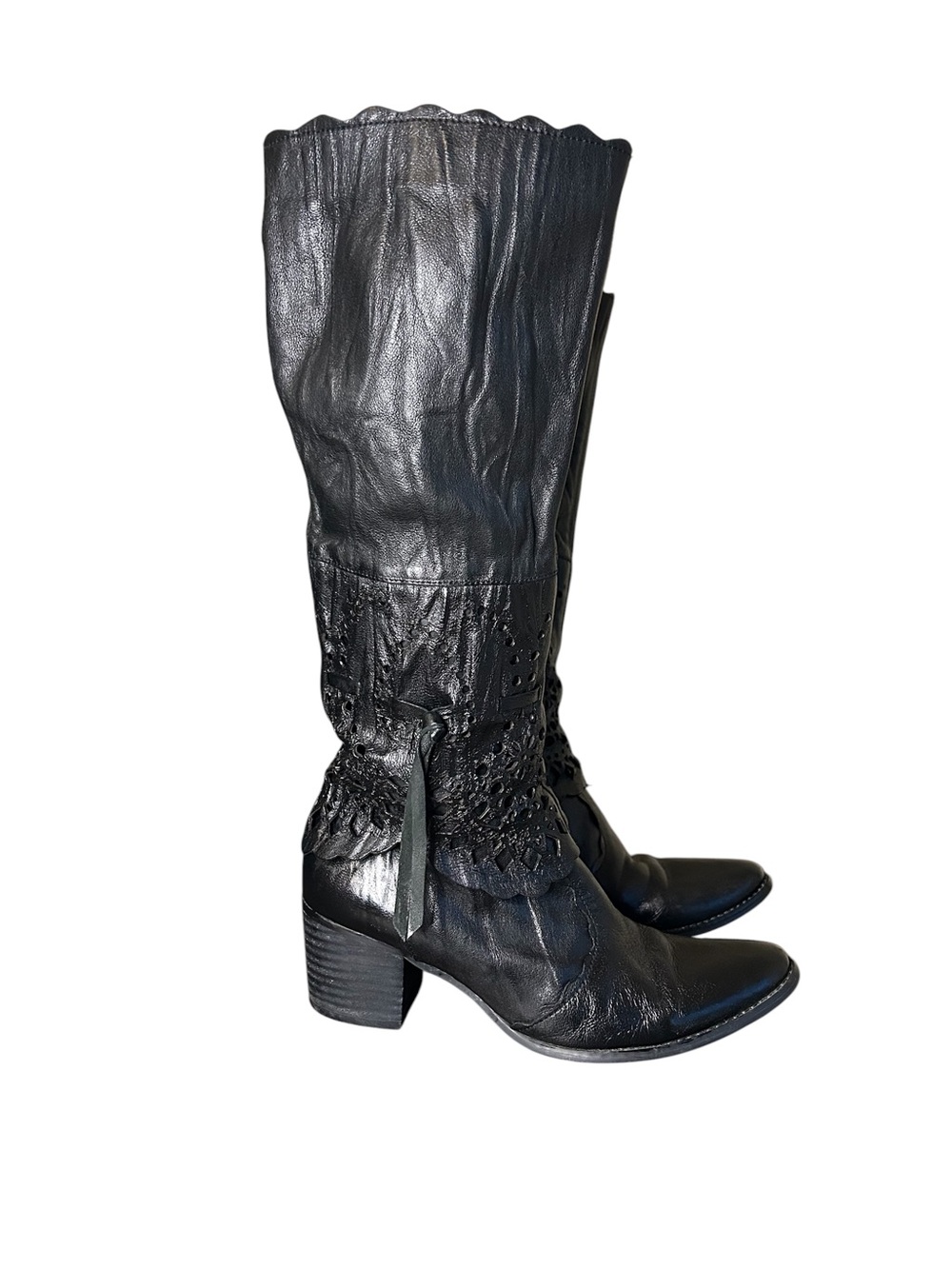 Fugitive 100% Leather Knee-High Boots – Size 6 – EUC
